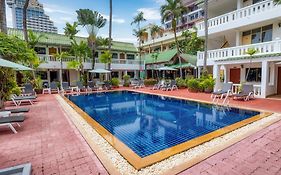 The Expat Hotel Patong